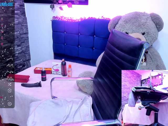 Fényképek Madelinexxx Hello, I'm new... My name is Madeline and I'm 18 years old❤Tip menuPvt ON- GOAL: SHOW BOOBS
