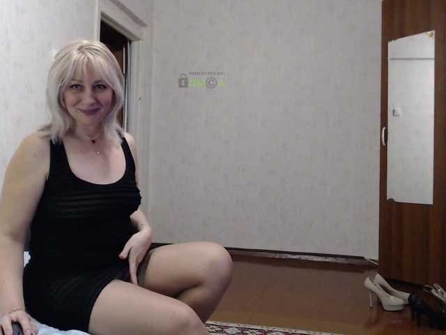 Fényképek MadinaLyubava hello! I do not undress in chat, spy, private - only in underwear, there is no full private, I do not fuck with a dildo, I do not undress completely, I do not show my face in personalrequests without tokens - banI'll kick the silent one out