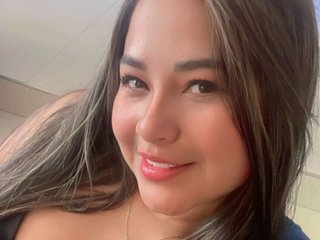 Erotikus videocsevegés MadisonGomez