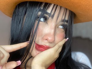 Erotikus videocsevegés MaeMiller