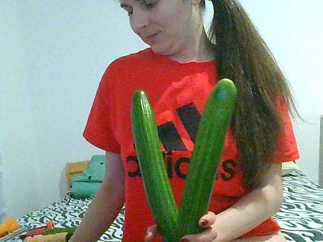 Fényképek MagalitaAx go pvt ! i not like free chat!!! all for u in show!! cucumbers will play too