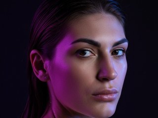 Erotikus videocsevegés MaggieTurner