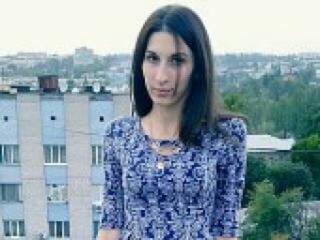 Erotikus videocsevegés maingirl84