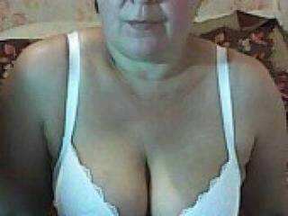 Erotikus videocsevegés maiykiss