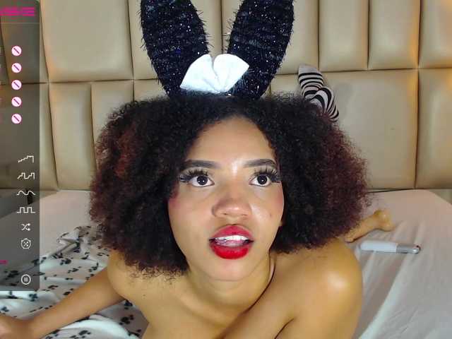 Fényképek MalaikaBrown Today i need your vibes in my Boobs! ♥ My PVT is Open if you want real fun