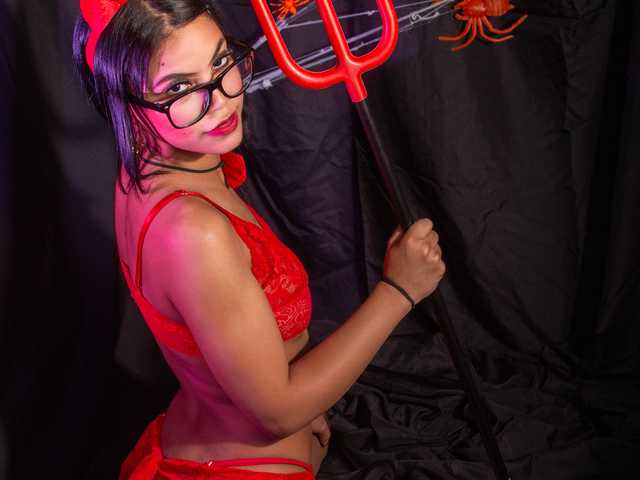 A profil fényképe Malia-Brown1