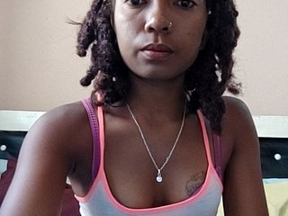 Erotikus videocsevegés laetitianah