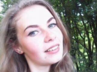 Erotikus videocsevegés malushka17