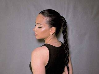 Erotikus videocsevegés Malyshka9