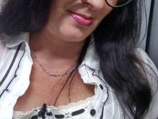 Erotikus videocsevegés mamabella