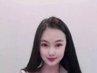 Erotikus videocsevegés Mandy-HuoWu