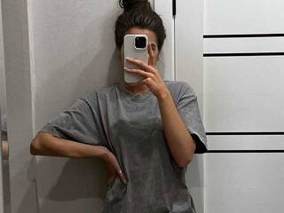 Erotikus videocsevegés Margo691