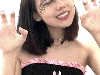 Erotikus videocsevegés MargoRoss