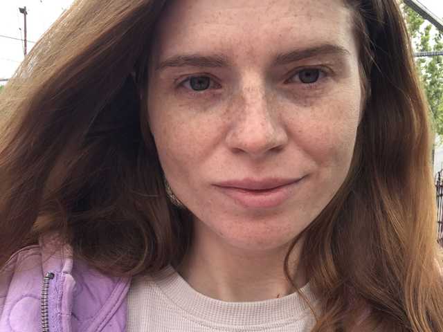 A profil fényképe marimag
