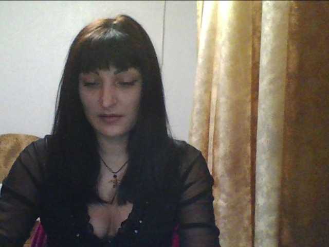 Fényképek Mariya85 Add to friends 6 tok Open your camera 8 tok Private message to you 10 tok