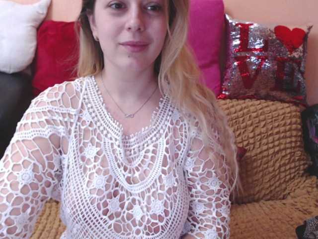 Fényképek MarryMiller hello, My name is Mary and i love to play so much. I will offer a nice unforgettable private. kiss and waiting you to have some fun.