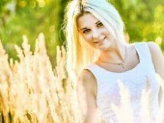 Erotikus videocsevegés MarrySexy