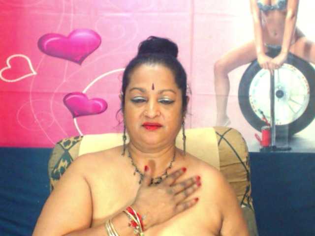 Fényképek matureindian ass 30 no spreading,boobs 20 all nude in pvt