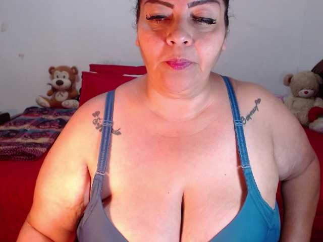 Fényképek Maturextgreat #bbw #bigbelly #bigboobs #bigass #grandma #milf #gilf #latina @total 600 @sofar 600 @remain 0