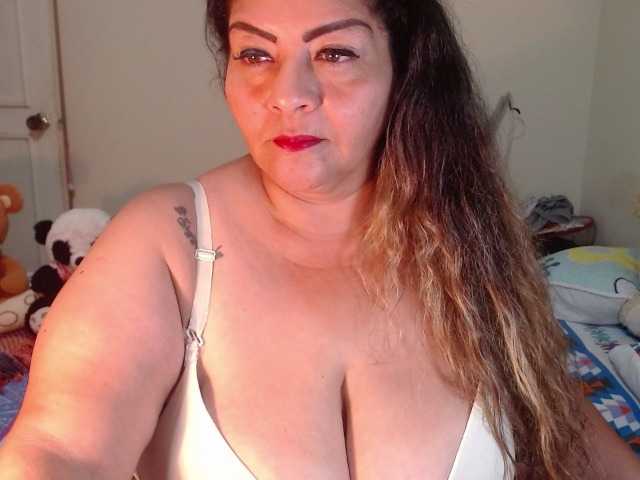 Fényképek Maturextgreat #bbw #bigbelly #bigboobs #bigass #grandma #milf #gilf #latina @total 600 @sofar 600 @remain 0