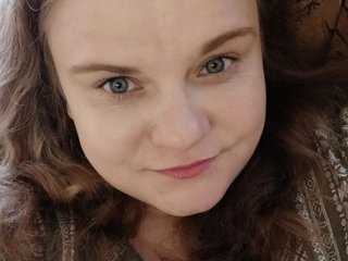 Erotikus videocsevegés Mavkas2025