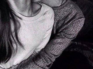 Erotikus videocsevegés maxwiithhanna