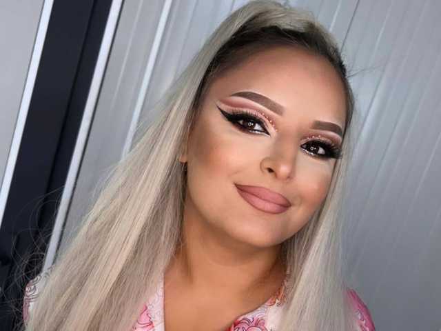 A profil fényképe MayaBlush