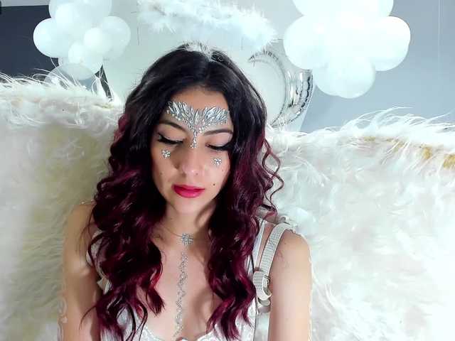 Sugárzási képernyőképek MayaHicks