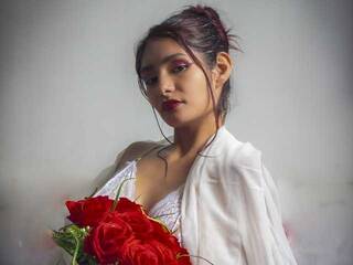 Erotikus videocsevegés MayBakary