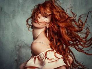 Erotikus videocsevegés Mi-reina35