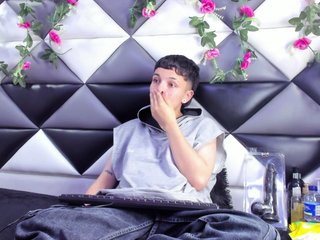 Erotikus videocsevegés MeganThompson