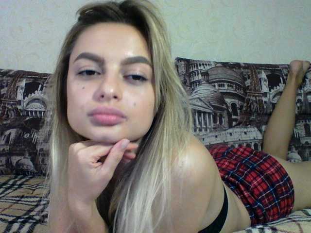 Fényképek MelanyMoon MelanyMoon: I will release 100 tokens to the freedom of the twins, I will free myself from 50 shorts, panties will fly off for 200, if you want more - privat, or 300 tokens