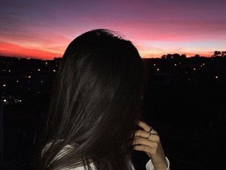 Erotikus videocsevegés MelissaFunny