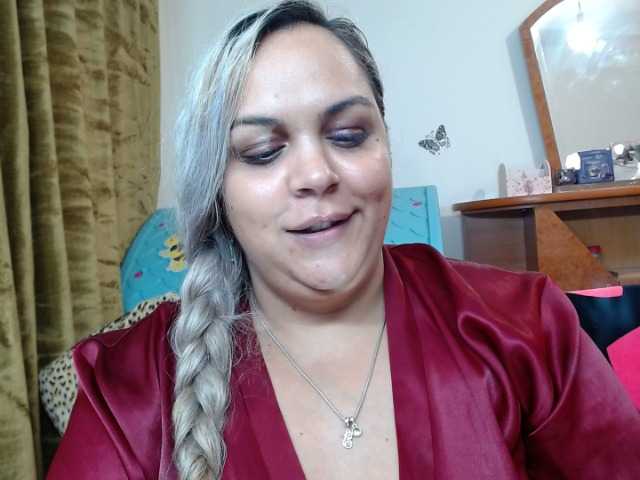 Fényképek mellydevine Your tips make me cum ,look in tip menu and control my toy or destroy me 11, 31, 112 333 / be my king, be the best Mwahhh #smoke #curvy #belly #bbw #daddysgirl