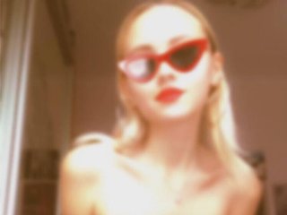 Erotikus videocsevegés Mencia