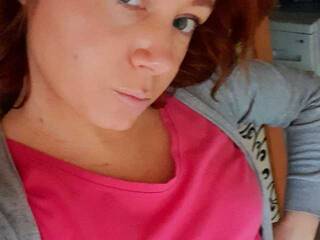 Erotikus videocsevegés Meow-WoW