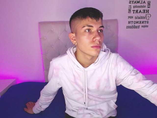 Sugárzási képernyőképek mia-naughty63