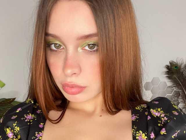 A profil fényképe MiaAdderly