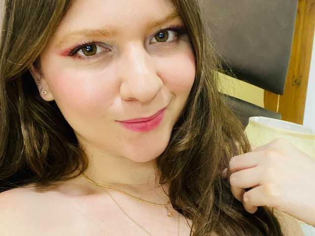 A profil fényképe MiaBloom