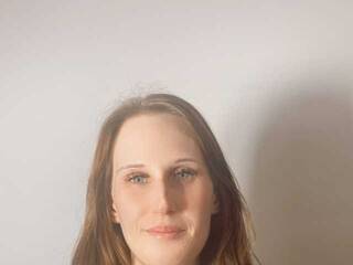 Erotikus videocsevegés MiaCharming