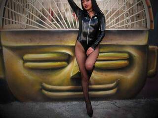 Erotikus videocsevegés MiaFetish