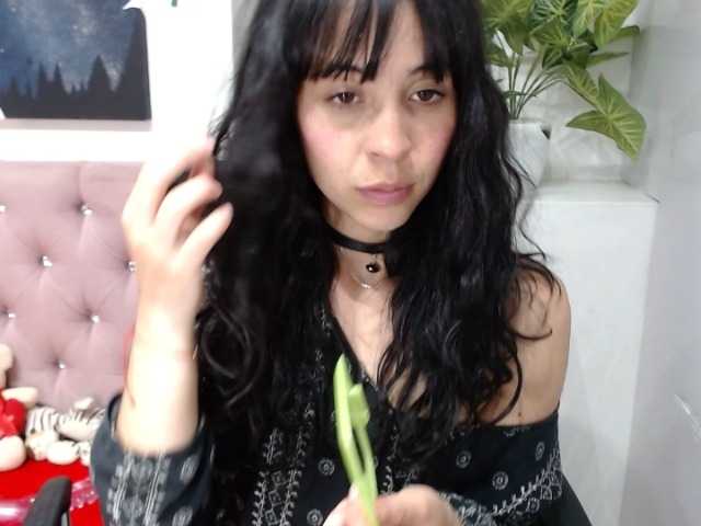 Fényképek miafirelatin hi guys) I am a very naughty and playful girl I invite you to my room to have fun...sweet kisses