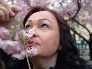 Erotikus videocsevegés MiaGucci