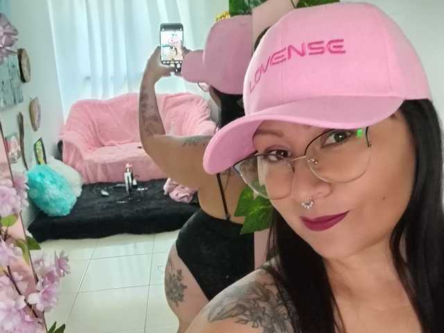 A profil fényképe Miahot69