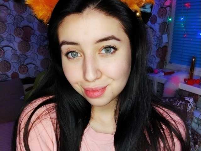 A profil fényképe violetttttkabc