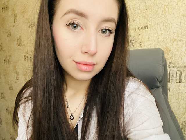 A profil fényképe violetttttkabc