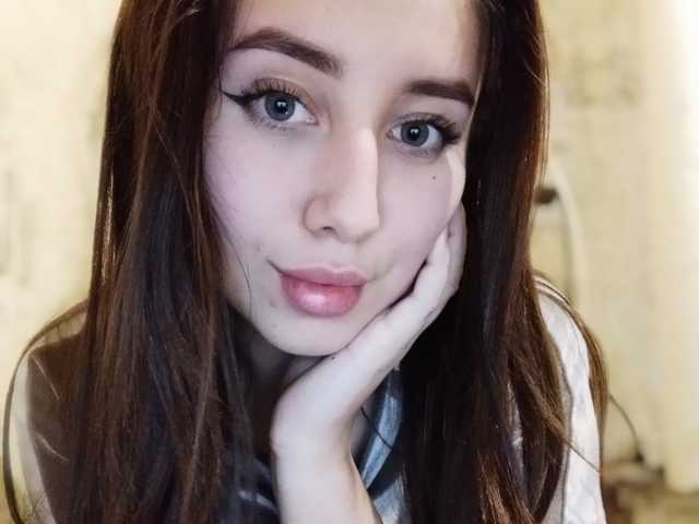 A profil fényképe violetttttkabc