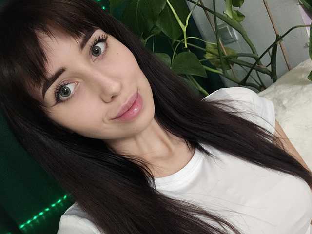 A profil fényképe violetttttkabc