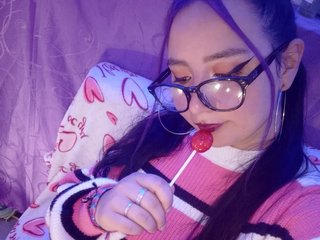 Erotikus videocsevegés MiaSmiith