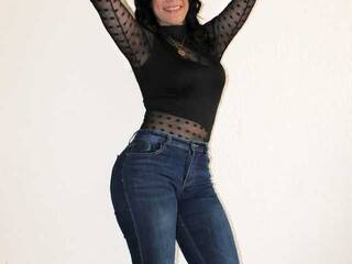 Erotikus videocsevegés MiaTaylorx